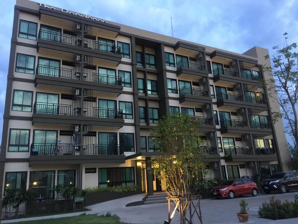 The Residence Thepkanjana Ban Khlong Krathum Baen Bagian luar foto