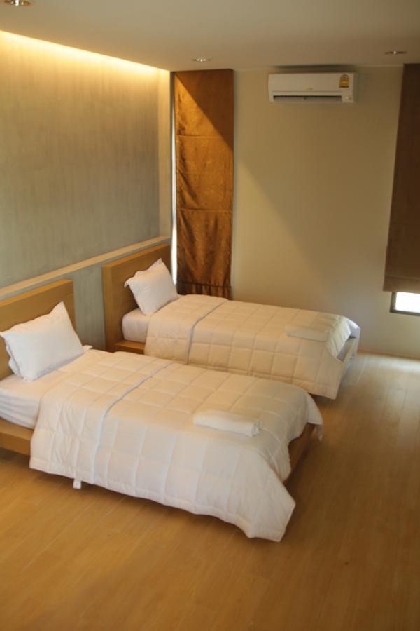The Residence Thepkanjana Ban Khlong Krathum Baen Bagian luar foto