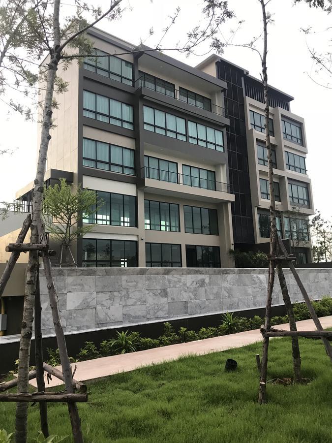 The Residence Thepkanjana Ban Khlong Krathum Baen Bagian luar foto