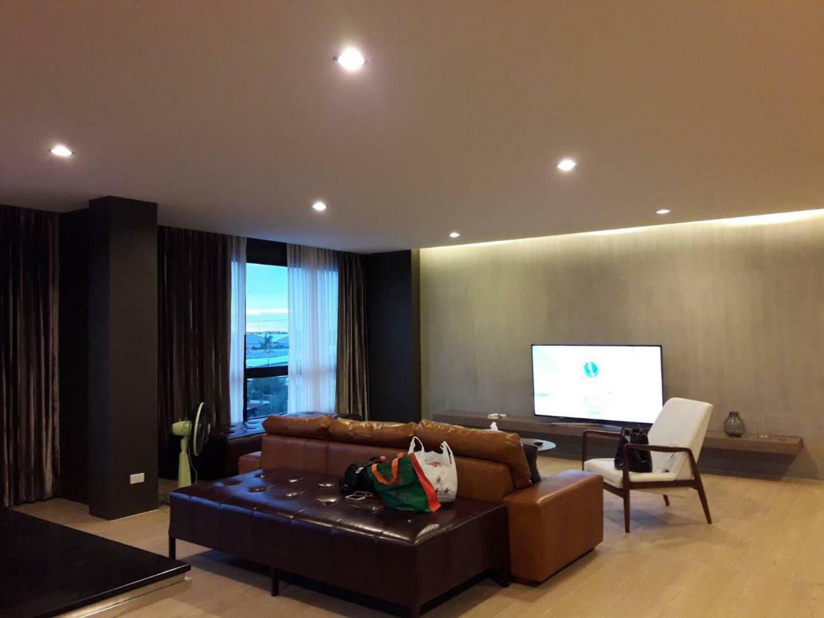 The Residence Thepkanjana Ban Khlong Krathum Baen Bagian luar foto